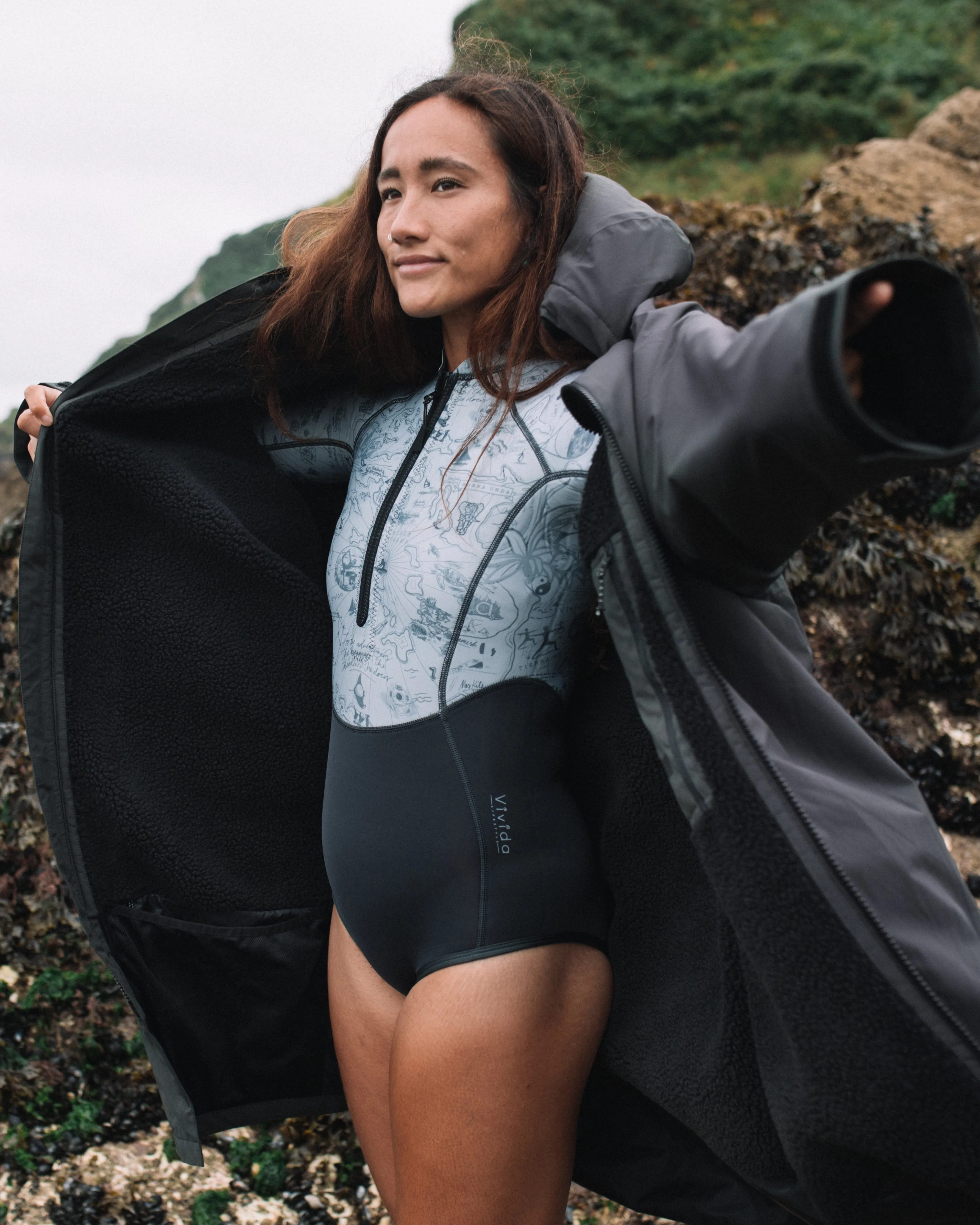 All Weather Sherpa Changing Robe - Fossil Grey