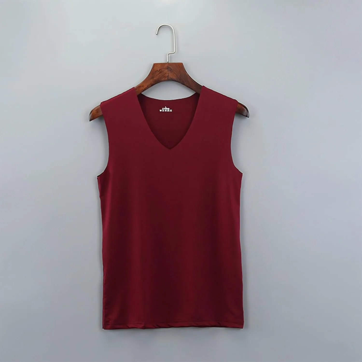 Men's Summer Tank Top Ice Silk Traceless Thin Breathable V-Neck Sleeveless Top